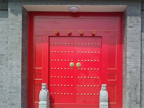 后湖管理区中国传统四合院系列朱红色中式木制大门木作